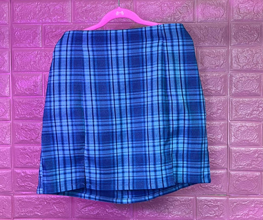 Falda a cuadros azul